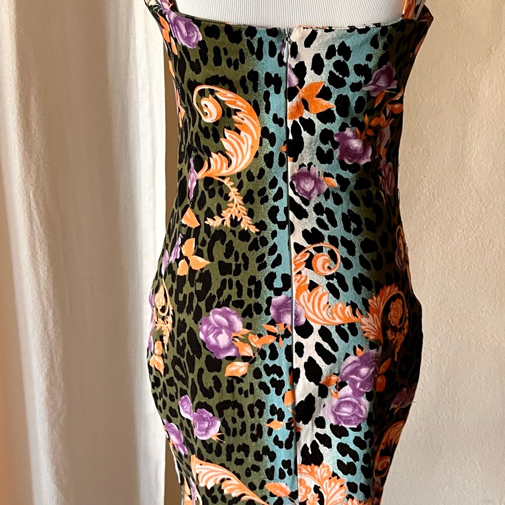 VERSACE DRESS - Picture 2 of 5